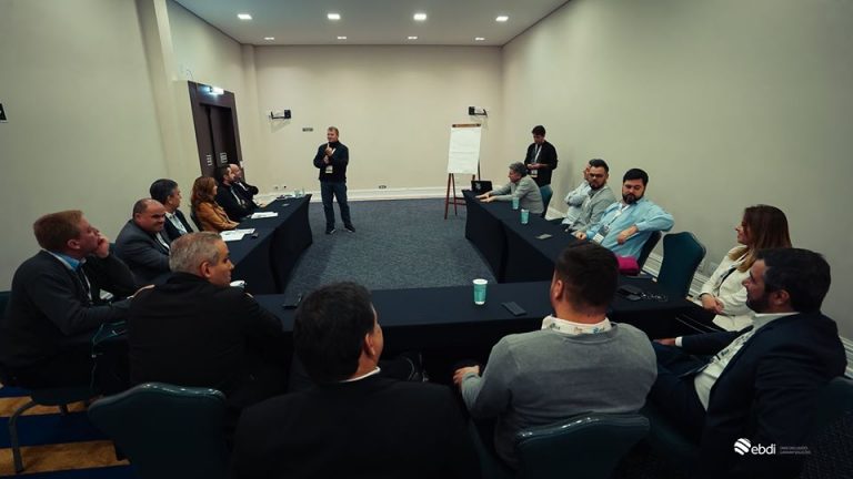 debates e conteudo no Retailed FS - Serviços financeiros no Varejo